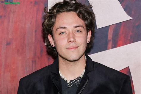 ethan cutkosky net worth|Ethan Cutkosky: Early Life, Net Worth & Girlfriends